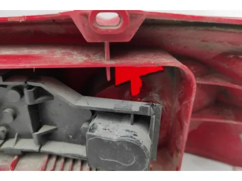 Φανάρι Πίσω Αριστερό Φανάρι Πίσω Αριστερό ( Ιμιτασιον - Ελαττωματικο ) για FIAT SEICENTO (1998 - 2001) (187) Hatchback - 3dr  - 