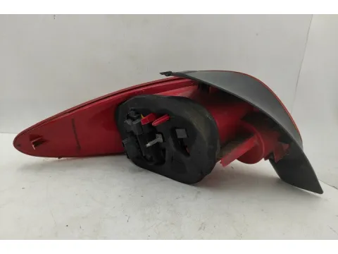 Φανάρι Πίσω Δεξί ( Με Σπασμένη Βάση ) για PEUGEOT 206 (2002 - 2009)  - 