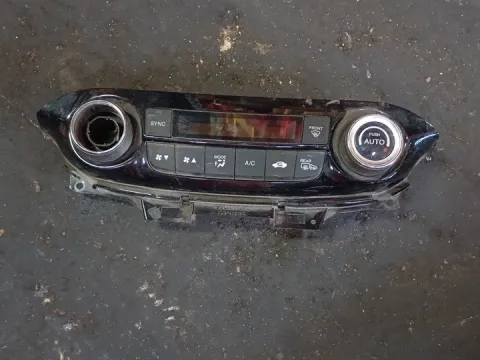 Χειριστήρια Καλοριφέρ για HONDA CRV (2014 - 2018) 