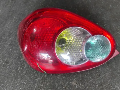 Φανάρι Πίσω Αριστερό για ( Ράγισμα ) TOYOTA AYGO (2005 - 2009) (B10) 