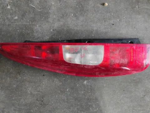 Φανάρι Πίσω Αριστερό ( Ράγισμενο ) για MITSUBISHI COLT (2005 - 2008 ) (CZ)
