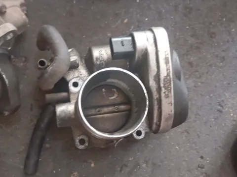 Σώμα Πεταλούδας 06Α133062ΑΤ για VW GOLF PLUS (2005 - 2009) Mk5 (5M1 - 521) MPV - ΠΟΛΥΜΟΡΦΙΚΑ - 5dr 1600 (BLF) Petrol 115 FSI 
