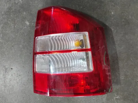 Φανάρι Πίσω Δεξί ( Ραγισμένο ) για JEEP COMPASS (2007 - 2012) (MK49) 
