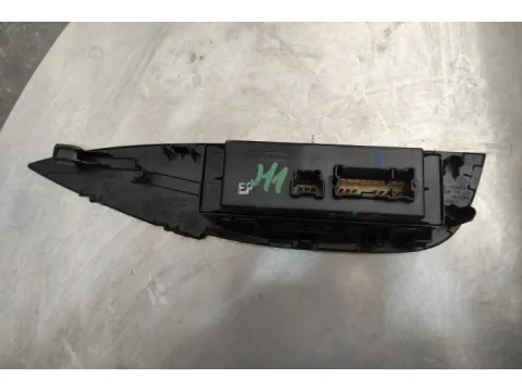 Διακόπτης Παραθύρων Κεντρικός Αριστερής 16 Pin Τετραπλός για NISSAN QASHQAI (2014 - 2017) ( J11 ) , (2018 - 2021) ( J11)  - 