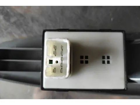 Διακόπτης Παραθύρων Κεντρικός Αριστερής 8 Pin Διπλός για CHEVROLET - DAEWOO LACETTI (2005 - 2008) (J200) , (2004 - 2005) (J200)  - 