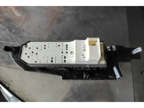 Διακόπτης Παραθύρων Κεντρικός Αριστερής 15 Pin Τετραπλός για TOYOTA COROLLA (2013 - 2016)  - 