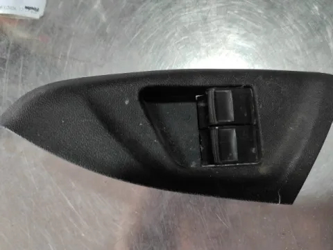 Διακόπτης Παραθύρων Κεντρικός Αριστερής 6 Pin Διπλός για TOYOTA AYGO (2017 - 2021) 