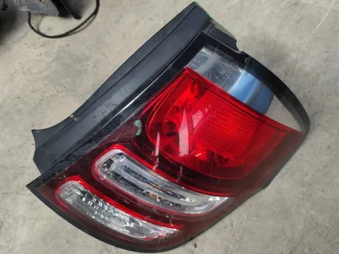 Φανάρι Πίσω Δεξί ( Σπασμένο ) για CITROEN C3 (2014 - 2017) 