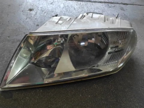 Φανάρι Εμπρός Αριστερό ( Ιμιτασιον ) για SKODA OCTAVIA (2004 - 2008) 5 (1Z3-5) 
