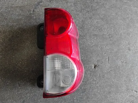 Φανάρι Πίσω Δεξί ( Ραγισμενο ) για NISSAN NV200-EVALIA (2010 - ) Van 
