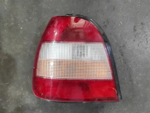 Φανάρι Πίσω Αριστερό για NISSAN SUNNY (1991 - 1995) (N14) Liftback - 5dr