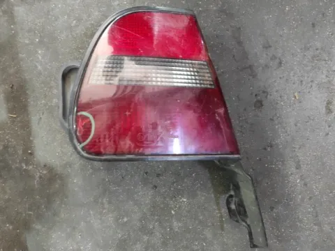 Φανάρι Πίσω Αριστερό ( Ραγισμένο ) για LANCIA DELTA (1993 - 1999) (836) 