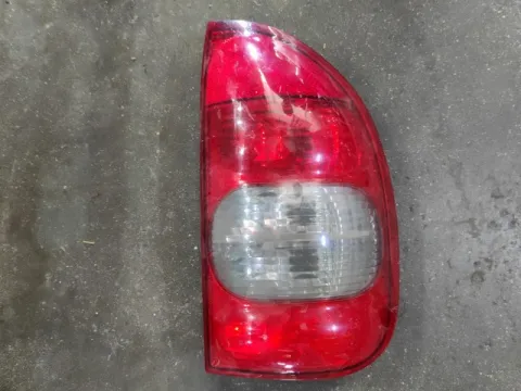 Φανάρι Πίσω Δεξί ( Με Άσπρο Φλας )  για OPEL CORSA (1993 - 2000) B 