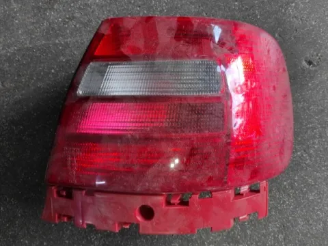 Φανάρι Πίσω Δεξί ( Ιμιτασιόν ) για AUDI A4 (1999 - 2001) (8D) 