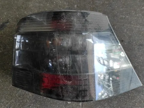 Φανάρι Πίσω Δεξί ( Φιμέ Hella Funny Colors ) για VW GOLF (1998 - 2004) Mk4 (1J1) 