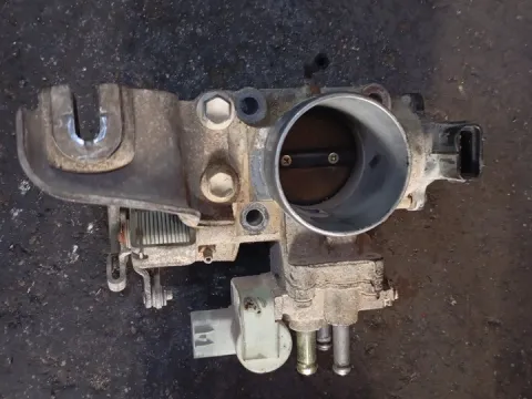 Σώμα Πεταλούδας 2227016060 για TOYOTA COROLLA (1992 - 1997) (AE100) 