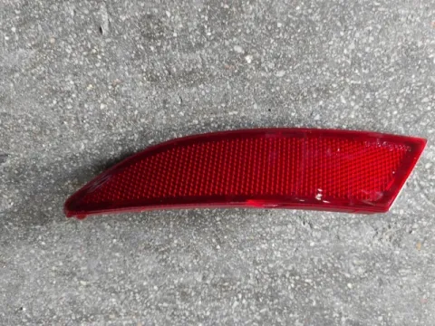 Πίσω - Ανακλαστικό Αριστερό ( Ιμιτασιόν ) για FORD FOCUS (2011 - 2014) () , (2014 - 2017) 