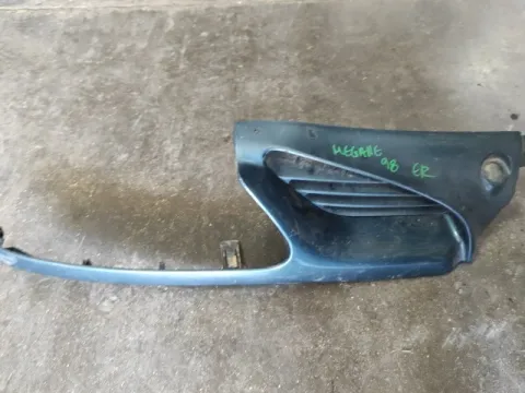 Μάσκα Δεξι Κομματι ( Ελαττωματικο ) για RENAULT MEGANE (1996 - 1998) (LA) (DA) (EA) (KA) (