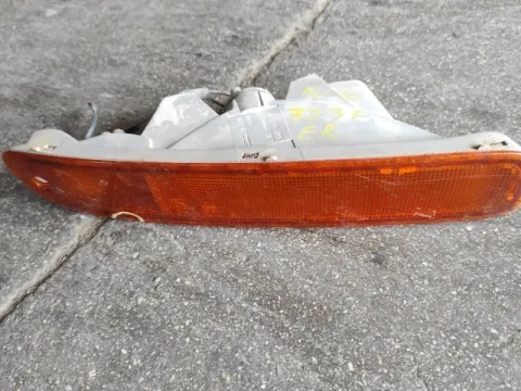 Φλας Προφυλακτήρα Δεξιό ( Ελαττωματικό ) για MAZDA 323F (1995 - 1998) (BA) 