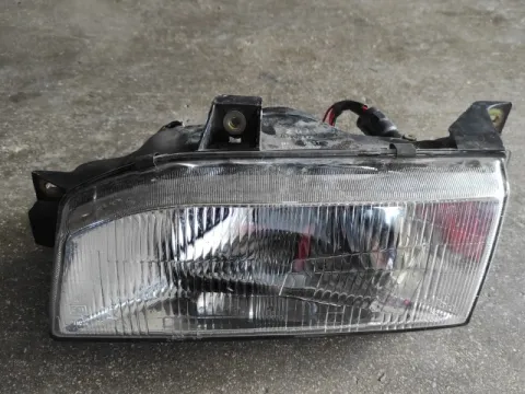 Φανάρι Εμπρός Αριστερό ( Σπασμενη Βαση ) για HYUNDAI EXCEL (1990 - 1992) (X-2) 