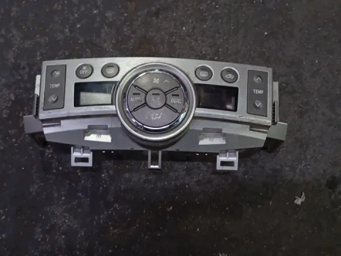 Χειριστήρια Καλοριφέρ 559000F081 για TOYOTA COROLLA VERSO (2004 -2008) (R10) 