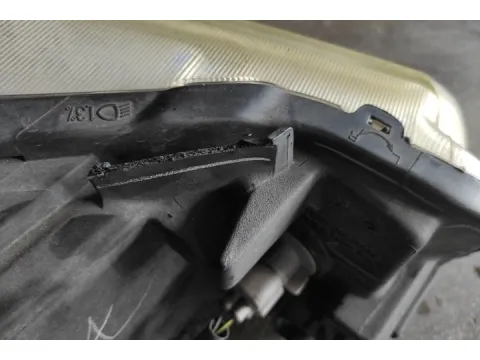 Φανάρι Εμπρός Αριστερό ( Σπασμενη Βαση ) για SUZUKI SX4 (2007 - 2009) (RW) , FIAT SEDICI (2007 - 2010)  - 