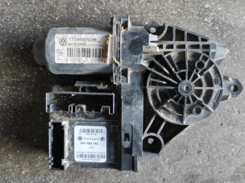Μοτερ Παραθυρου Εμπρός Δεξί 9 + 21 Pin για VW GOLF (2004 - 2008) Mk5 (1K1) 