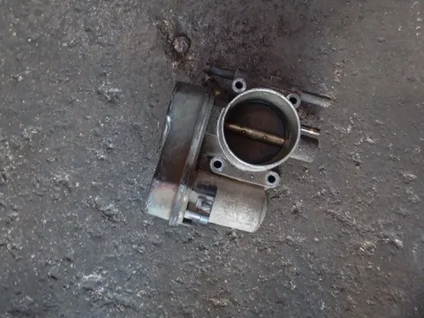 Σώμα Πεταλούδας 25177983 για OPEL CORSA (2000 - 2004) C 
