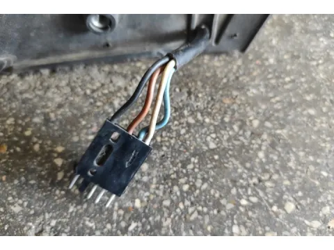 Καθρέπτης Εξωτερικός Δεξιός Ηλεκτρικός 4pin για BMW 3 Series (1983 - 1987) (E30) - 