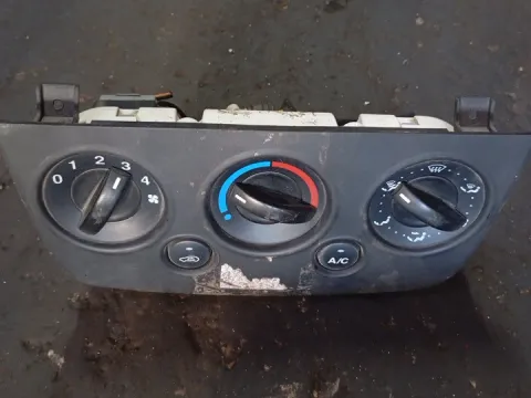 Χειριστήρια Καλοριφέρ 2S6H19980BE για FORD FIESTA (2002 - 2005) Mk5a 