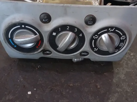Χειριστήρια Καλοριφέρ για NISSAN PIXO (2009 - ) (UA0) 