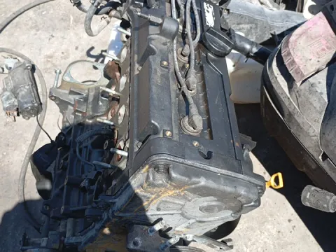Κινητήρας Κορμός - Καπάκι για HYUNDAI ACCENT (2006 - (MC) 1400 G4EE petrol 97 16 valve 