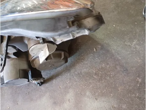 Φανάρι Εμπρός Δεξί Xenon Με Σπασμένη Βάση για CITROEN C5 (2001 - 2004) (DC)  - 