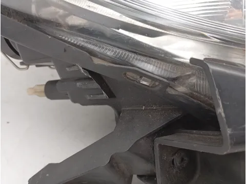 Φανάρι Εμπρός Δεξί (Σπασμένες Βάσεις) για RENAULT CLIO (2006 - 2009) (BR_) (CR_)  - 