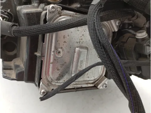 Φανάρι Εμπρός Δεξί XENON (Σπασμένες Βάσεις) για RENAULT CAPTUR (2019 - ) - 