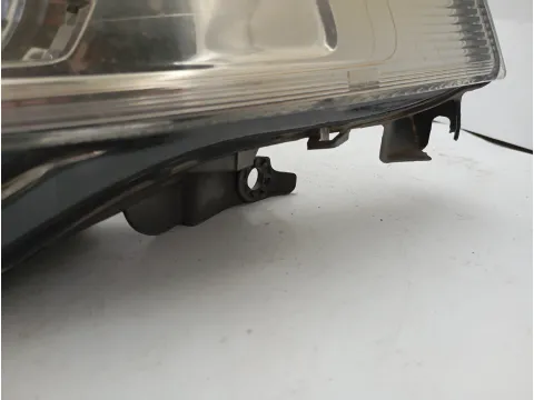 Φανάρι Εμπρός Αριστερό (Σπασμένη Βάση) για RENAULT LAGUNA (2001 - 2005) (BG) (KG)  - 