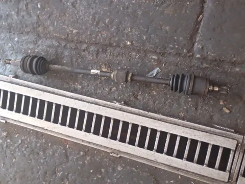 Ημιαξόνιο Εμπρός Δεξί Με ABS για HYUNDAI GETZ (2002 - 2005) (TB) 