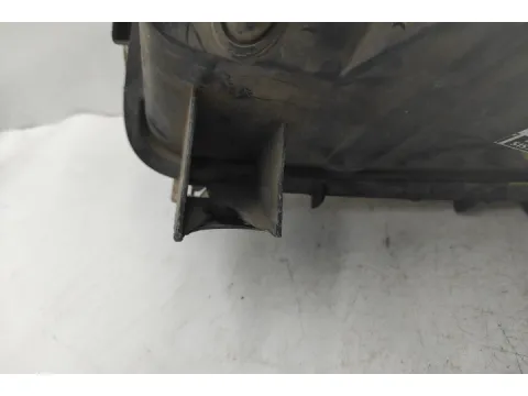 Φανάρι Εμπρός Δεξί ( Σπασμένες Βάσεις ) για RENAULT CLIO (1998 - 2001) (BB_) (CB_)  - 