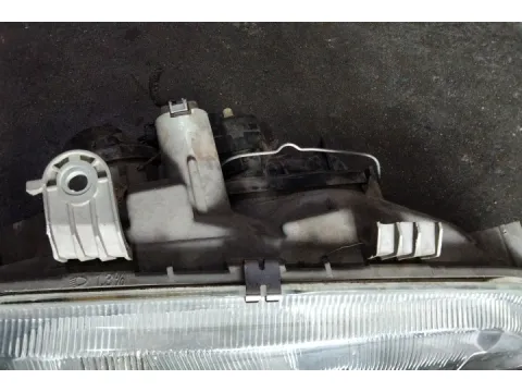 Φανάρι Εμπρός Δεξί ( Σπασμενες Βασεις ) για NISSAN PRIMERA (1996 - 1999) (P11)  - 