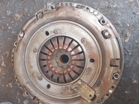 Βολάν Κινητήρα (Σφόνδυλος) για ALFA ROMEO MITO (2008 - 2011) 1300 (199 A3.000) Diesel 90 JTDM 