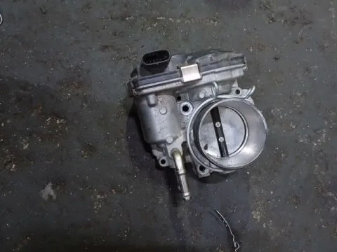 Σώμα Πεταλούδας 220300Q040 για CITROEN C1 (2014 - ) 
