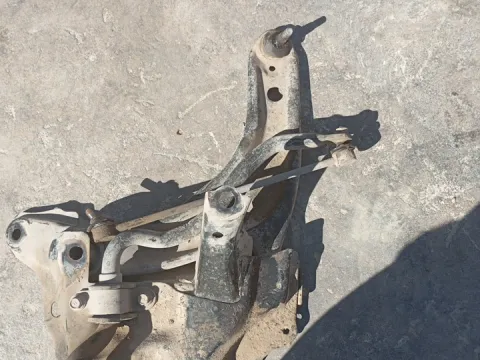 Ψαλίδι Εμπρός Αριστερό για TOYOTA YARIS (2012 - 2014) ( ) 1400 Diesel D4-D 90hp (1ND)  *ΔΒ*
