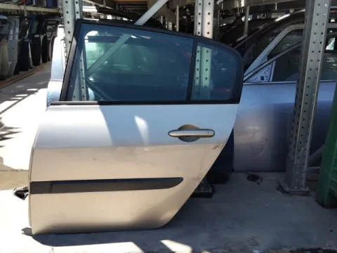 Πόρτα Πίσω Αριστερή για RENAULT MEGANE (2002 - 2005) (LM) (KM) (EM) (CM) (LM) Sedan - 4dr , (2006 - 2008) (LM) (KM) (EM) (CM)  *Γ*