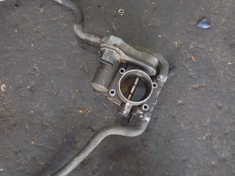 Σώμα Πεταλούδας 25177983 για OPEL CORSA (2000 - 2004) C 