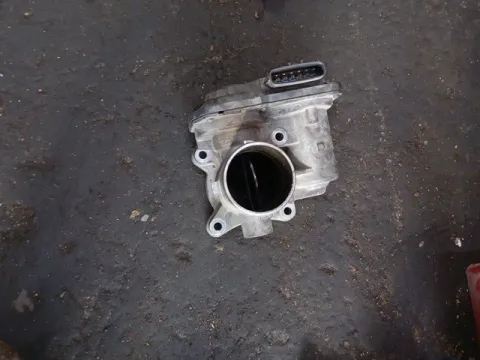 Σώμα Πεταλούδας 261000Ν030 για TOYOTA AURIS (2009 - 2013) 