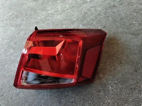 Φανάρι Πίσω Δεξί ( Ελαττωματικο ) για SEAT ARONA (2017 - ) 