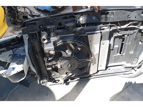 Μούρη (με καπό και φτερά) για PEUGEOT 208 (2012 - 2016) ( ) *Γ* - 