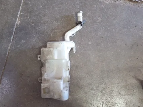 Δοχείο Υαλοκαθαριστήρων Χωρίς Μοτέρ για MITSUBISHI COLT (2005 - 2008 ) (CZ) Hatchback - 3dr (CZ3) 