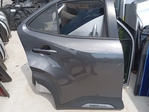 Πόρτα Πίσω Δεξιά για TOYOTA YARIS CROSS (2020 -) *Ε*