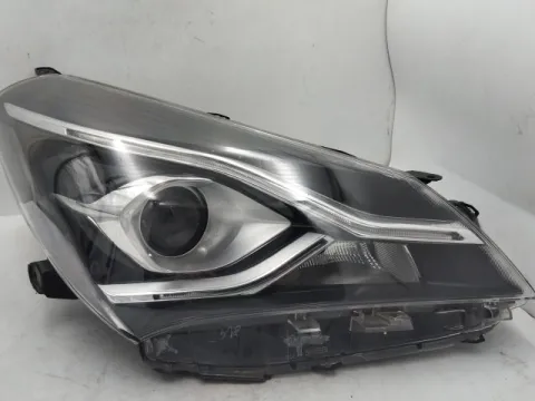 Φανάρι Εμπρός Δεξί LED για TOYOTA YARIS (2017 - 2020) 